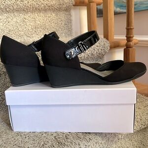 Anne Klein sport “Aktasha”black size 9 ladies shoe